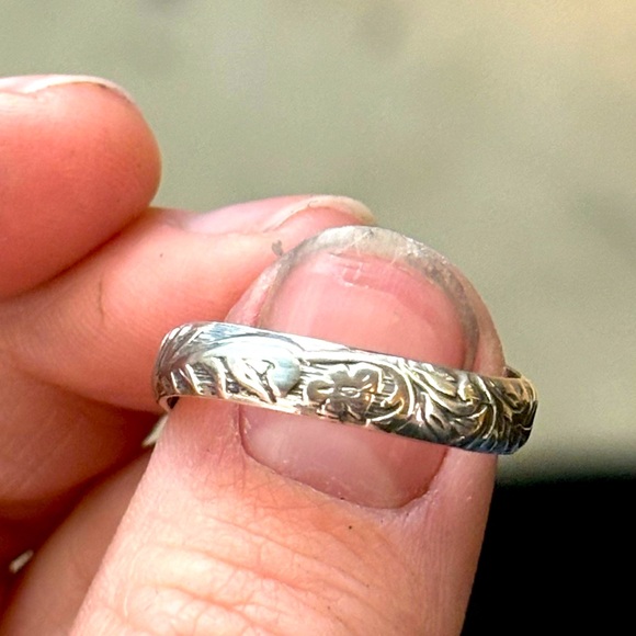 Sterling silver ring - Picture 1 of 2